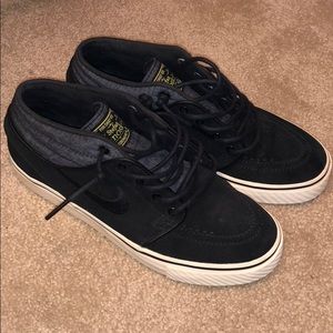 Nike SB Janoski Mid